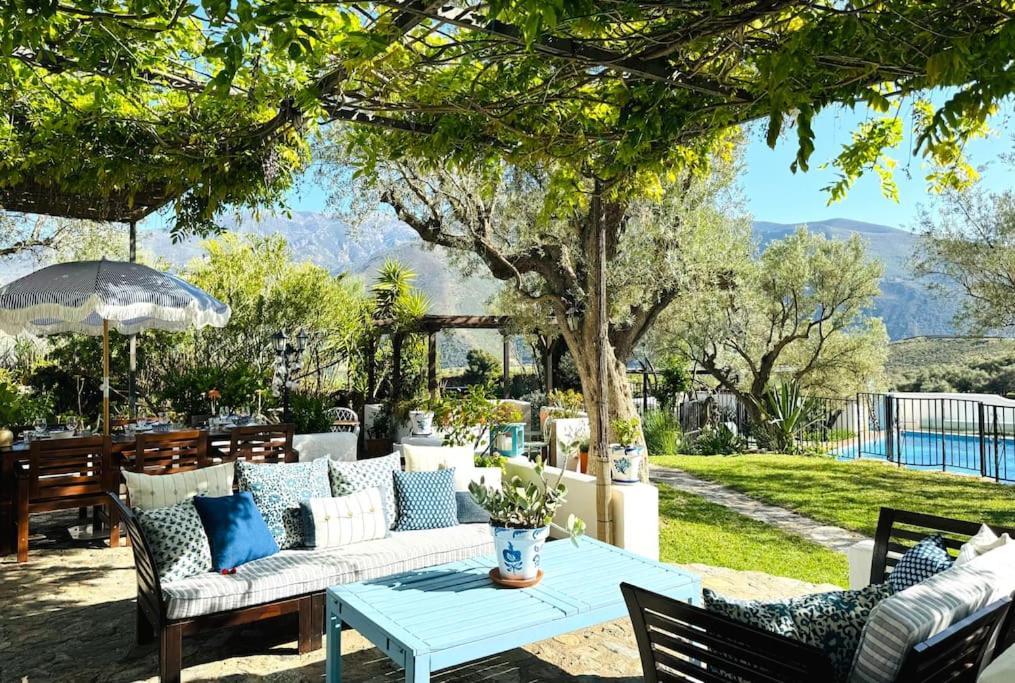فيلا Almond Hill House أورخيفا المظهر الخارجي الصورة